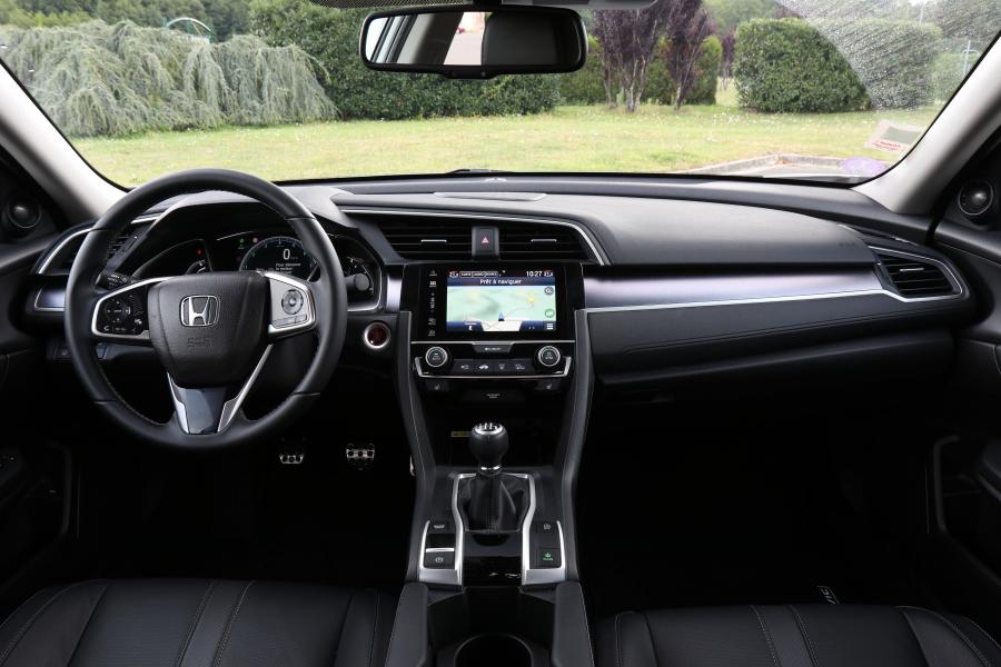 Торпедо Honda Civic Sedan (FC1) 2016 года  (WW) (фото 40 из 40)